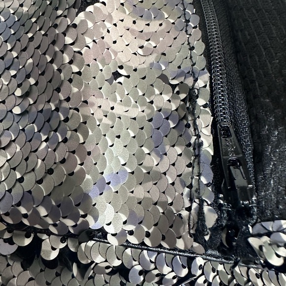 Free People Skinny Sequin Mini Skirt Camo Silver Black Lined Back Zip Size 2 NWT - Picture 5 of 13